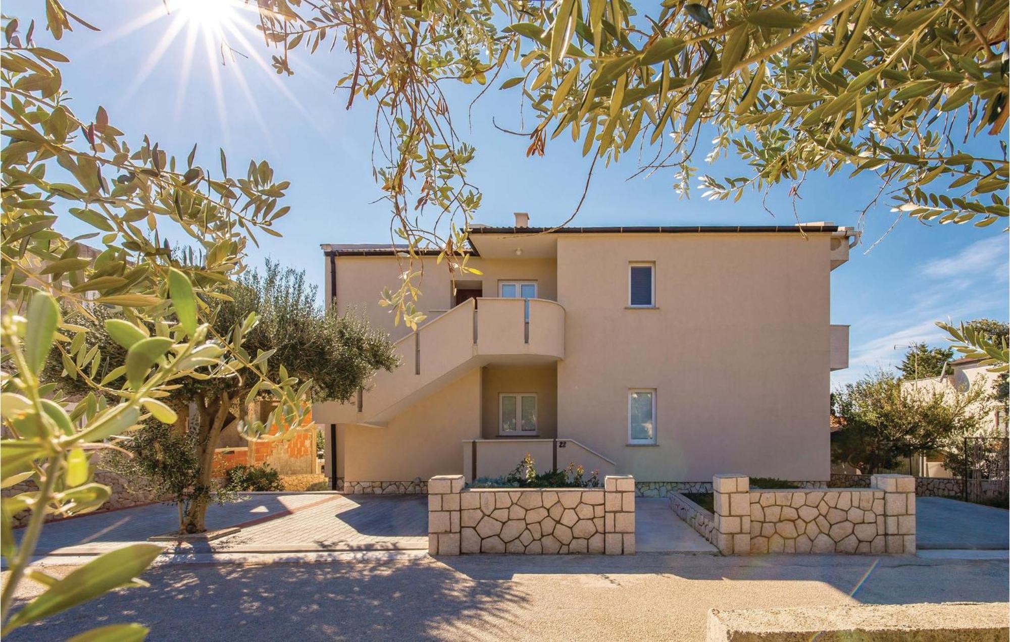 Lovely Apartment In Mandre With Wifi Exterior foto