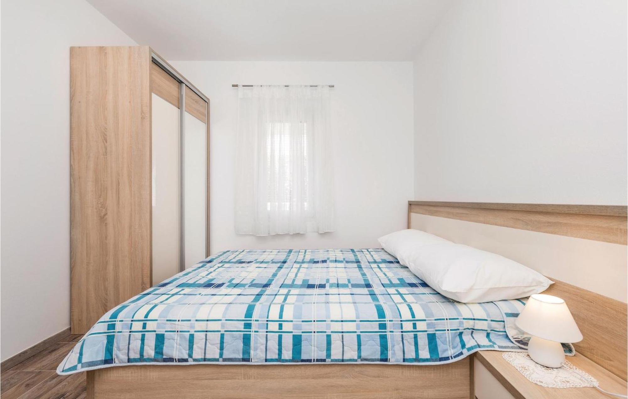 Lovely Apartment In Mandre With Wifi Exterior foto